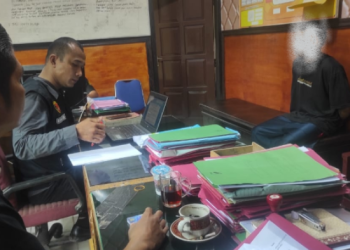 Pelaku pencabulan terhadap karyawan loundry kini ditahan polisi [Foto Wahyu/Aurduri.com]
