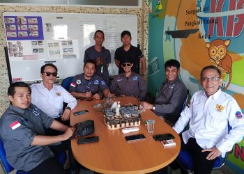 Ketum PJS, Mahmud Marhaba bersama anggota PJS lainnya dalam kegiatan kunjungan di Provinsi Kepulauan Bangka Belitung, Kamis (15/12/2022) [dok PJS]