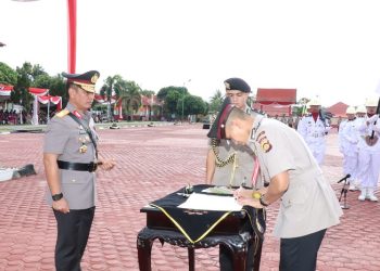Upacara Penutupan Diktuk dan Pengambilan Sumpah Siswa Bintara Polri Gelombang II Tahun Anggaran 2022. [Foto Humas Polda Jambi]