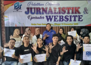 Pelatihan menulis jurnalistik dan operator website PJS Kota Metro [dok PJS]