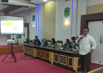 FGD DPW APRI Provinsi Jambi membahas soal Izin Tambang Rakyat di Ruang Pola Kantor Gubernur Jambi. [Foto Humas APRI Provinsi Jambi/Jogi Sirait]