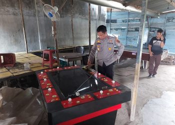 Lokasi yang diduga dijadikan tempat perjudian saat digerebek polisi pada Selasa, 3 Januari 2023 di Kota Jambi, [foto Aurduri.com/Wahyu Jati]