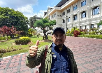 Analis Kebijakan Ahli Madya Kemenko Marves, Feri Kurniawan Sunaryo, dalam acara Fokus Group Discussion Dewan Perwakilan Wilayah Asosiasi Penambang Rakyat Indonesia Provinsi Jambi. [DETAIL/Frangki]