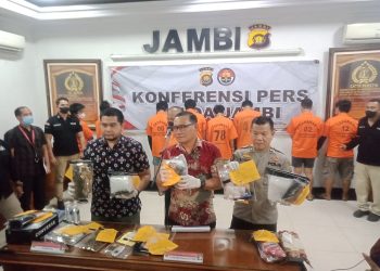 Konferensi pers pengungkapan kasus Narkoba yang dilakukan Polda Jambi, Jumat (13/1/2023). [Foto Humas Polda Jambi]
