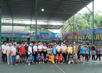 Al Haris pada Pembukaan Kejurnas Tenis Lapangan Provinsi Jambi II Tahun 2023 di Lapangan Tenis Korem 042 / Garuda Putih Jambi, Kamis (26/01/2023). [Foto: Kominfo/Patra]
