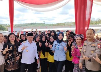 Gubernur Jambi, Al Haris menghadiri deklarasi Lembaga Permasyarakatan (Lapas) Bersih dari Narkoba (Bersinar) oleh BNNP di Lapas Perempuan Kelas IIB Muarojambi, Rabu (01/02/2023). [Foto Riki]