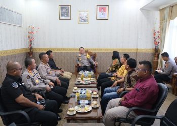 Pengurus DPD PJS Bengkulu saat lakukan audiensi dengan Kapolda, Selasa (14/02/2023). [Foto PJS]