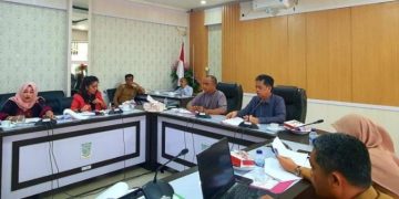 Anggota Komisi IV DPRD Kota Jambi saat RDP Bersama Dinas Pendidikan. [dok Aurduri.com/Reza]