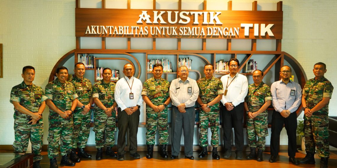 Kunjungan Danrem 042/Gapu beserta staf ke Kantor BPK RI Perwakilan Provinsi Jambi, Jumat (24/2/2023). [Foto Penrem Gapu]
