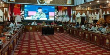 Rapat Kementrian ESDM bersama Gubernur Jambi, pimpinan Forkompinda dan pemilik perusahaan batu bara di Rumah Dinas Gubernur Jambi, Senin (27/2/2023). [Foto Riki]