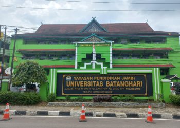 Universitas Batanghari. [Foto: Aurduri.com/Wahyu]