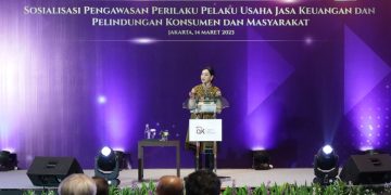 Friderica Widyasari Dewi dalam sambutannya pada Sosialisasi Pengawasan Perilaku Pelaku Usaha Jasa Keuangan kepada ratusan pimpinan pelaku usaha jasa keuangan secara hybrid di Jakarta, Selasa (14/3/2023). [Foto: Humas OJK]