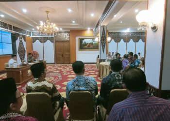 Pemkab Tebo menghadap Gubernur Jambi, Al Haris di Kantor Gubernur Jambi , Senin (13/03/2023). [Foto: Riki]