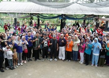 Gubernur Jambi, Al Haris pada Peringatan HUT ke 17 Kampoeng Radja Tahun 2023, Kota Jambi, Minggu (19/03/2023). [Foto: Diskominfo/Erit]