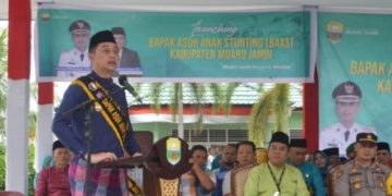Pj Bupati Muaro Jambi Bachyuni Deliansyah saat menyampaikan sambutan pada Launching BBAAS Kabupaten Muaro Jambi. Selasa (03/01/2023). [Foto: Diskominfo Muaro Jambi]