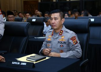 Kapolda Jambi, Irjen Pol. Rusdi Hartono saat ikuti rakor lintas sektoral Bidang Operasional Tahun 2023 di Rupatama Mabes Polri pada Kamis, (06/04/2023). (Dok. Humas Polda Jambi)