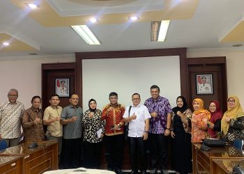 Rombongan Pansus III DPRD Provinsi Jambi saat Stuba ke BPPD Riau, Kamis (13/04/2023). [Dok. Humas DPRD Provinsi Jambi]