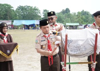 Gubernur Al Haris saat menghadiri Pembukaan Raimuna Daerah Jambi Tahun 2023, bertempat di Bumi Perkemahan Abdurahman Sayoeti - Musa, Sabtu (27/05/2023).[Foto: Diskominfo/Harun]