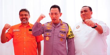 Kapolri, Jenderal Listyo Sigit Prabowo saat memberikan keterangan usai melakukan peninjauan di Istora Senayan, Jakarta, Senin, (01/05/ 2023). [Dok. Div Humas Polri]