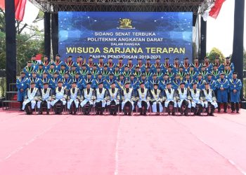Wisuda 59 Mahasiswa Program Diploma 4 Angkatan IV Poltekad Kodiklatad TP 2019-2023 di Lapangan Upacara Poltekad Kodiklatad, Malang, Jawa Timur, Rabu (3/5/2023). (Dok. Dispenad)