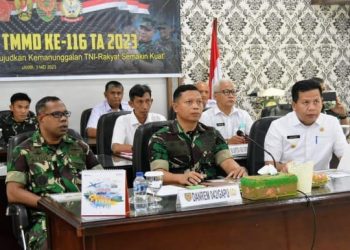 Kasiter Kasrem 042/Gapu saat Ikuti Rakornis Pelaksanaan TMMD Ke-116 Tahun 2023. di ruang Vicon Makorem 042/Gapu, Jambi. Rabu (03/05/2023). [Dok. Penrem 042/Gapu]