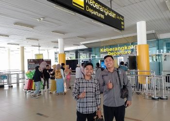 Ketua DPD PJS Provinsi Jambi, Wahyu Jati Syawaluddin dan Ketua DPC Kabupaten Tanjung Jabung (Tanjab) Barat, Satria. [Foto: Bahara Jati Sugondo]