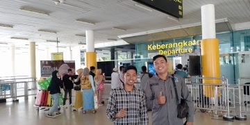 Ketua DPD PJS Provinsi Jambi, Wahyu Jati Syawaluddin dan Ketua DPC Kabupaten Tanjung Jabung (Tanjab) Barat, Satria. [Foto: Bahara Jati Sugondo]