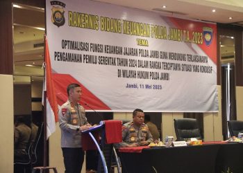 Kapolda Jambi, Irjen Pol. Rusdi Hartono hadiri sekaligus membuka kegiatan Rakernis Bidang Keuangan Polda Jambi TA 2023d i Hotel Aston, Kamis, (11/05/2023). [Dok. Humas Polda Jambi]