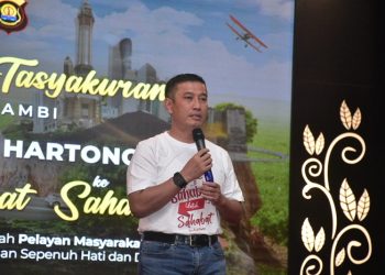 Kapolda Jambi saat menyampaikan kata sambutan pada acara tasyakuran
di Auditorium Rumdis Gubernur Jambi, Sabtu, (13/05/2023). [Dok. Humas Polda Jambi]