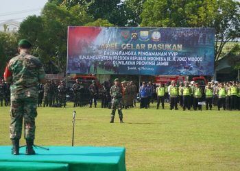 Apel Gelar Pasukan Pengamanan VVIP di Markas Batalyon Infanteri Raider 142/KJ, Jambi, Senin (15/05/2023). [Penrem 042/Gapu]