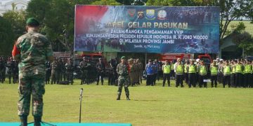 Apel Gelar Pasukan Pengamanan VVIP di Markas Batalyon Infanteri Raider 142/KJ, Jambi, Senin (15/05/2023). [Penrem 042/Gapu]