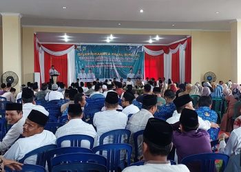 Kegiatan silaturahmi dan halal bihalal bersama Pemerintah Kabupaten (Pemkab) Sarolangun dan masyarakat di Aula Lembaga Pendidikan Tilawatil Qur’an (LPTQ) Sarolangun, Rabu (17/5/2023). [Foto. Aurduri.com/Reza]