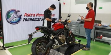 Enam teknisi terbaik dari bengkel resmi AHASS mewakili Indonesia untuk berkompetisi dalam Honda Asia & Oceania Motorcycle Technician Skill Contest 2023 yang akan diselenggarakan di Training Center Honda Thailand pada 22-24 Mei 2023. [Dok. AHM]