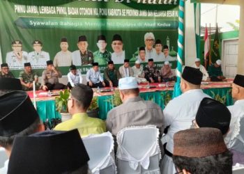 Pelaksanaan Halal Bihalal PWNU dan Keluarga Besar NU Jambi, di Kantor Sekretariat PWNU Provinsi Jambi, Jumat (19/05/2023). [Dok. pariwarajambi/Riki]