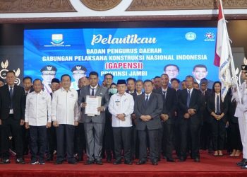 Gubernur Al Haris melantik BPD GAPENSI Provinsi Jambi periode tugas 2023 s/d 2028 di Auditorium Rumah Dinas Gubernur Jambi, Rabu (24/05/2023). [Foto: Diskominfo/Harun]