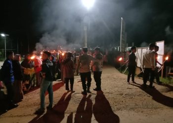 Pawai obor Sambut Idul Adha 1444 H di Kecamatan Geragai, Rabu (28/06/2023). [Foto: realitajambi.com/Misbah]