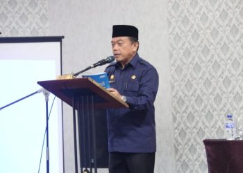 Al Haris saat menyampaikan kata sambutan pada Rakor bidang kepemudaan tingkat Provinsi Jambi Tahun 2023 bertempat di Shang Ratu Hotel, Kota Jambi, Selasa (30/05/2023). [Foto: Diskominfo/Agus Supriyanto]