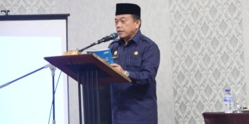 Al Haris saat menyampaikan kata sambutan pada Rakor bidang kepemudaan tingkat Provinsi Jambi Tahun 2023 bertempat di Shang Ratu Hotel, Kota Jambi, Selasa (30/05/2023). [Foto: Diskominfo/Agus Supriyanto]