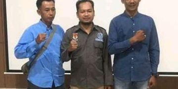 Pengurus DPC PJS PALI saat bersama Ketua DPD PJS Sumsel. [Foto: PJS]