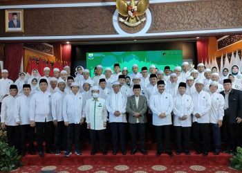 Momen poto bersama usai Rakerwil IPHI di auditorium rumah dinas Gubernur Jambi, Sabtu (17/06/2023). [Foto: pariwarajambi/Riki]