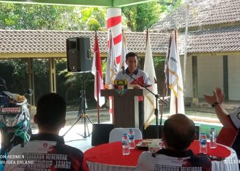 Kapolda Jambi, Irjen Pol Rusdi saat membuka kejuaraan menembak Kapolda cup 2023 di Lapangan Tembak Jambi, Jumat (23/6/2023). [Foto: Aurduri.com/Gea Erlanda]