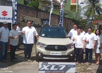 PT Suzuki Indomobil Sales (SIS) bersama PT. Jaya Indah Motor Jambi resmi meluncurkan produk terbaru New XL7 Hybrid, yang mengusung tagline "New Energy to Move Further" bertempat di Rumah Kaca Coffe & Eatery Jambi, Sabtu (24/6/2023). [Foto: Aurduri.com/Gea Erlanda]