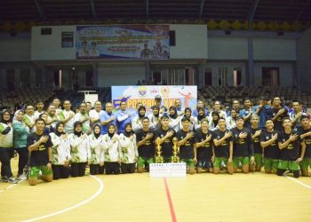 Penutupan Porprov Cabor Bola Voli dan Piala Kapolda Cup di GOR Kota Baru Jambi, Senin (26/06/2023). [Foto: Humas Polda Jambi]
