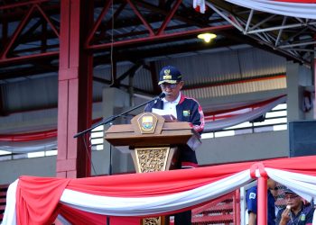 Wagub Sani pada penutupan Porprov XXIII Jambi Tahun 2023, bertempat di Stadion Tri Lomba Juang KONI, Kota Jambi, Minggu (16/07/2023). [Foto: Diskominfo/Sopbirin]