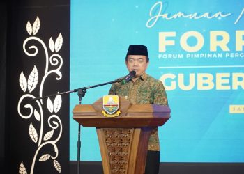 Al Haris pada acara Jamuan makan malam bersama Forpimawa di Auditorium Rumah Dinas Gubernur Jambi, Kamis (27/07/2023). [Foto:  Diskominfo/Harun]