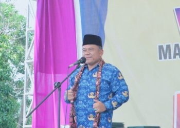 Sekda Muaro Jambi, Budhi Hartono saat menghadiri Acara perpisahan MAN 2 Kabupaten Muaro Jambi pada Rabu (17/05/2023).  [Foto: Diskominfo Muaro Jambi]