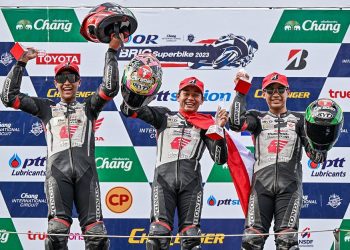 Decksa Almer Alfarezel meraih podium tertinggi pada dua race  di seri ke-4 ajang balap Honda Thailand Talent Cup (TTC) 2023. [Foto: AHM]