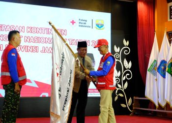 Pelepasan Keberangkatan Kontingen Provinsi Jambi Dalam Rangka Mengikuti JUMBARA PMR Ke- IX di Rumah Dinas Gubernur Jambi, Sabtu (01/07/2023) [Foto: Diskominfo/Harun]