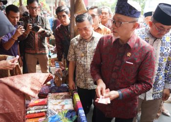 Mendag Zulhas pada acara 'Satu Hari Bersama Jambi', bertempat di Anjungan Mall Sarinah DKI Jakarta, Sabtu (08/07/2023). [Foto: Diskominfo/Novriansyah]
