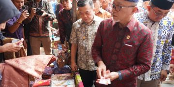Mendag Zulhas pada acara 'Satu Hari Bersama Jambi', bertempat di Anjungan Mall Sarinah DKI Jakarta, Sabtu (08/07/2023). [Foto: Diskominfo/Novriansyah]